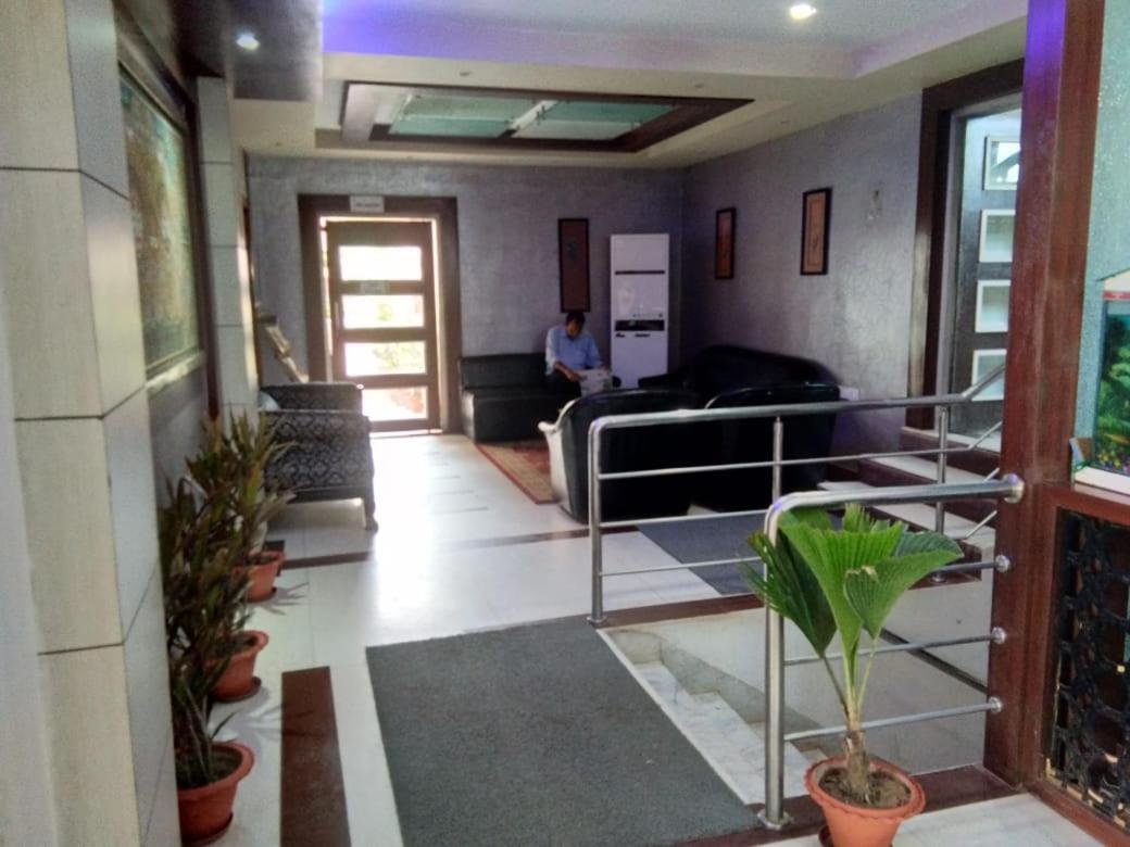 Gajapati Hotel
